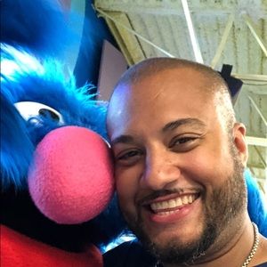 Meet your Posher, Nicholas